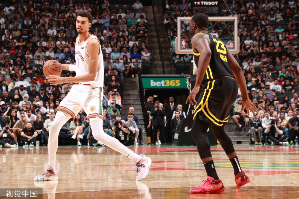 将为观众们 将为观众们