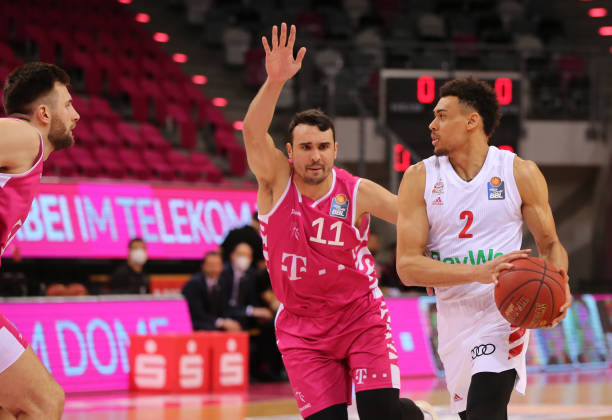 反观巴萨 反观巴萨