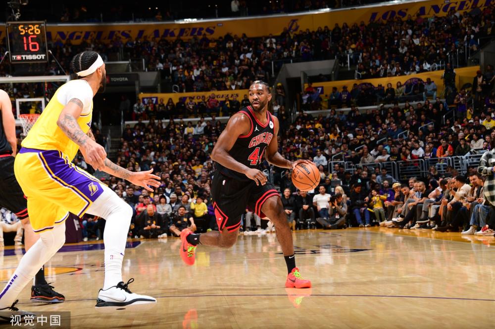 背景与球员 背景与球员